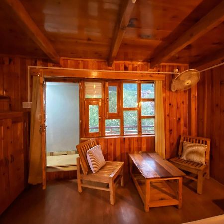 Pine Tower Inn Manali  Bagian luar foto