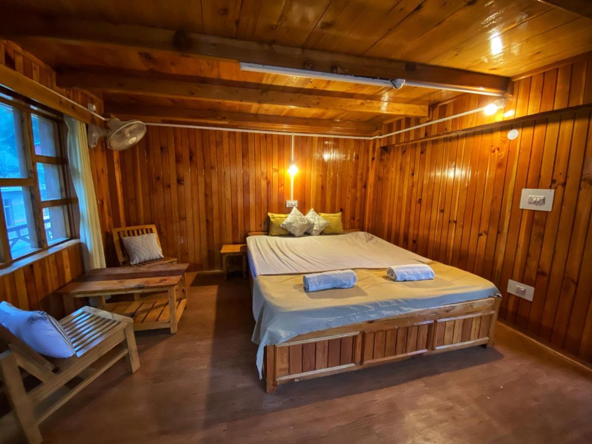 Pine Tower Inn Manali  Bagian luar foto